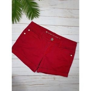 Women’s 1822 blue jeans shorts .